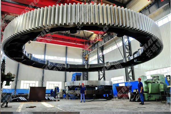 大型鑄鋼齒輪在出廠(chǎng)之前必須要進(jìn)行質(zhì)檢