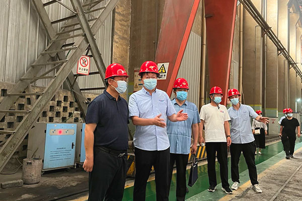 領(lǐng)導(dǎo)關(guān)懷 領(lǐng)導(dǎo)關(guān)懷